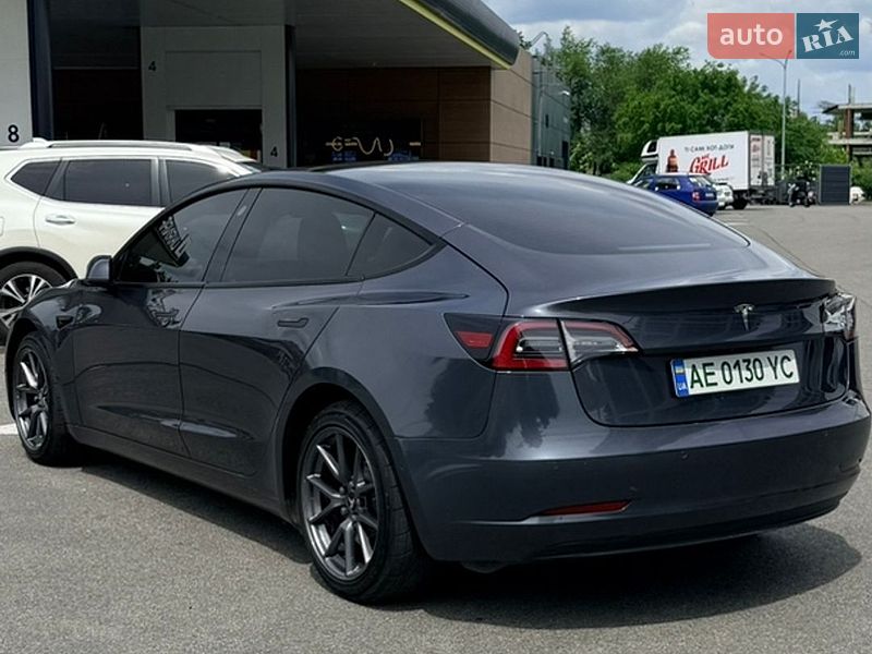 Седан Tesla Model 3 2022 в Дніпрі