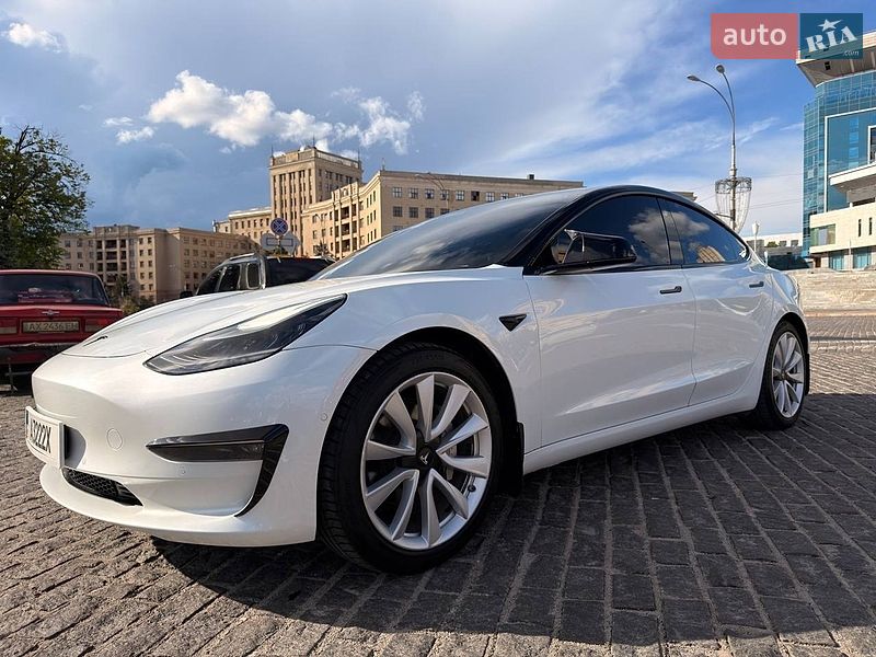 Седан Tesla Model 3 2019 в Харькове