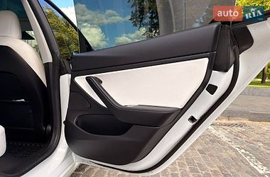 Седан Tesla Model 3 2019 в Харькове