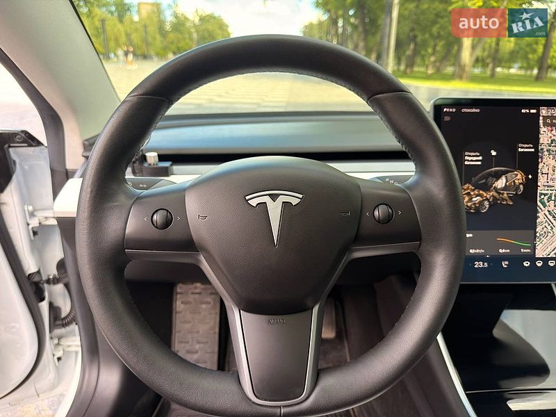 Седан Tesla Model 3 2019 в Харькове