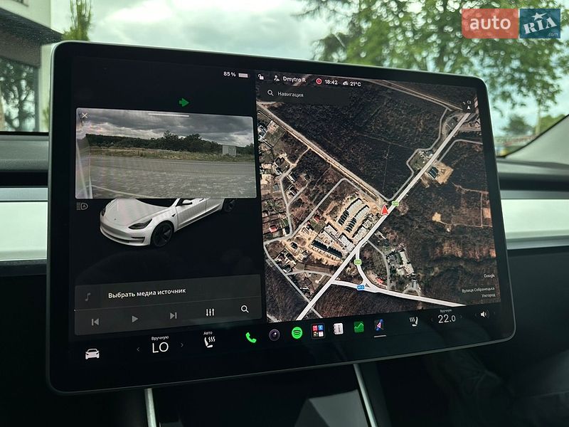 Седан Tesla Model 3 2019 в Ужгороде