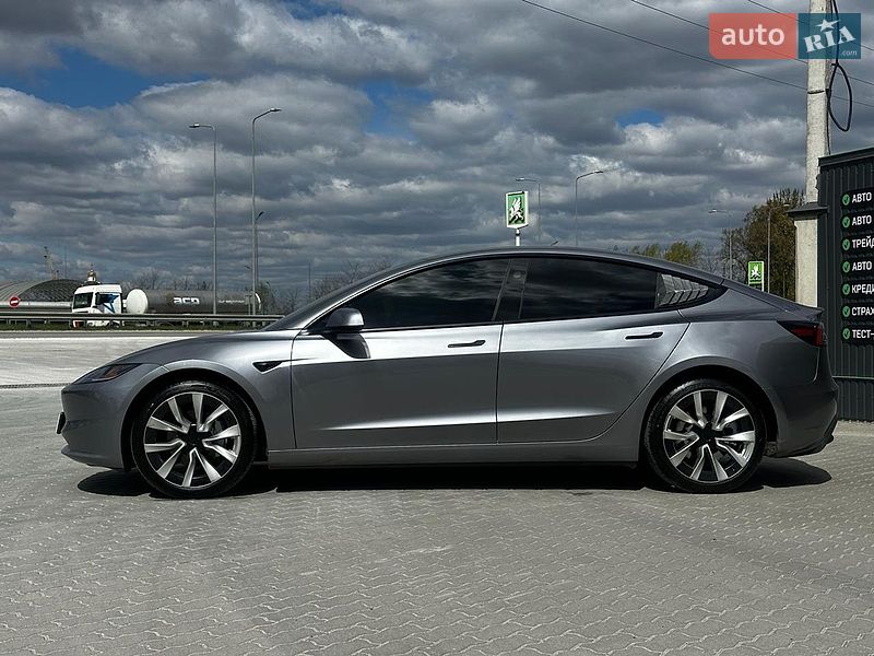 Седан Tesla Model 3 2025 в Львове фото 5 Седан Tesla Model 3 2025 в Львове