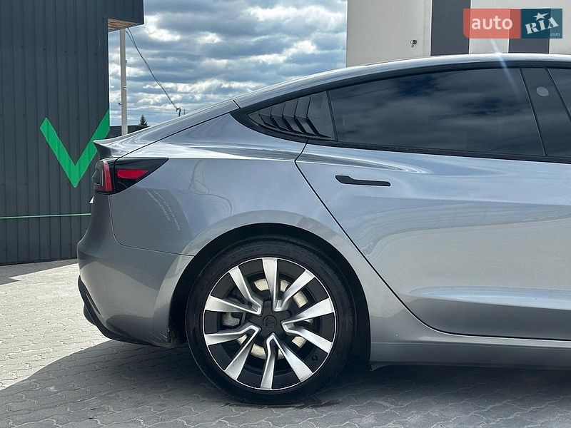 Седан Tesla Model 3 2025 в Львове фото 8 Седан Tesla Model 3 2025 в Львове