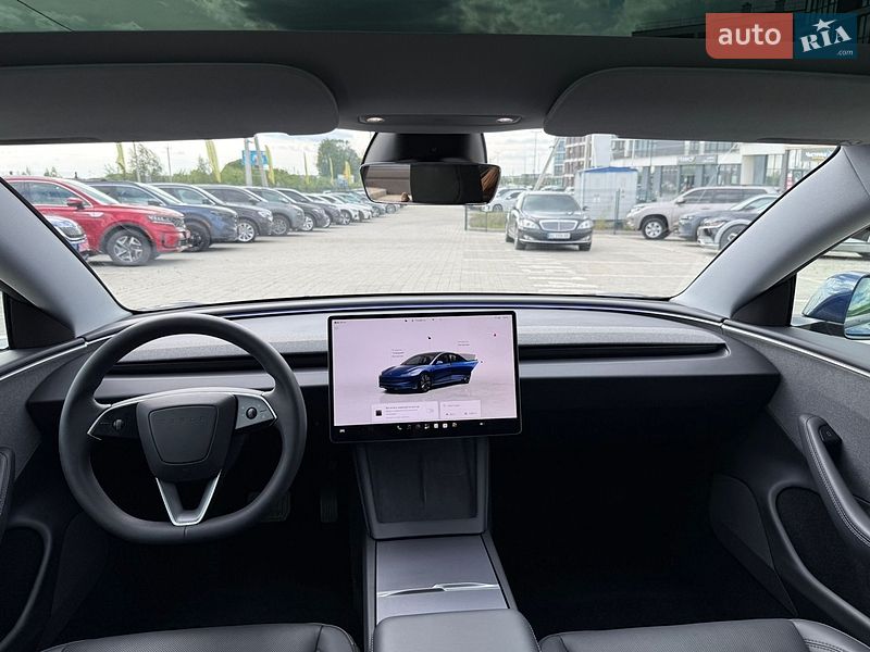 Седан Tesla Model 3 2024 в Львові