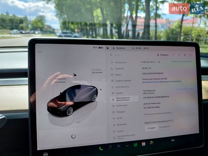 Седан Tesla Model 3 2024 в Києві