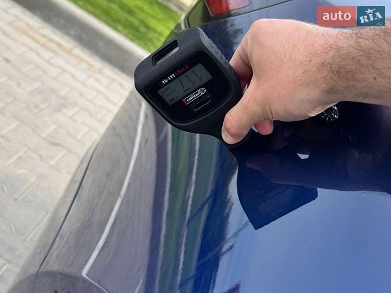 Седан Tesla Model 3 2022 в Виннице