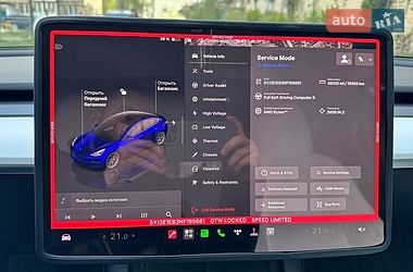 Седан Tesla Model 3 2022 в Виннице