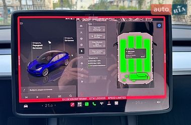 Седан Tesla Model 3 2022 в Виннице