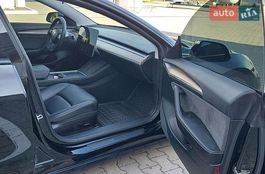 Седан Tesla Model 3 2022 в Калиновке