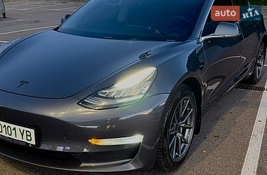Седан Tesla Model 3 2018 в Борисполе