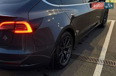 Седан Tesla Model 3 2018 в Борисполе