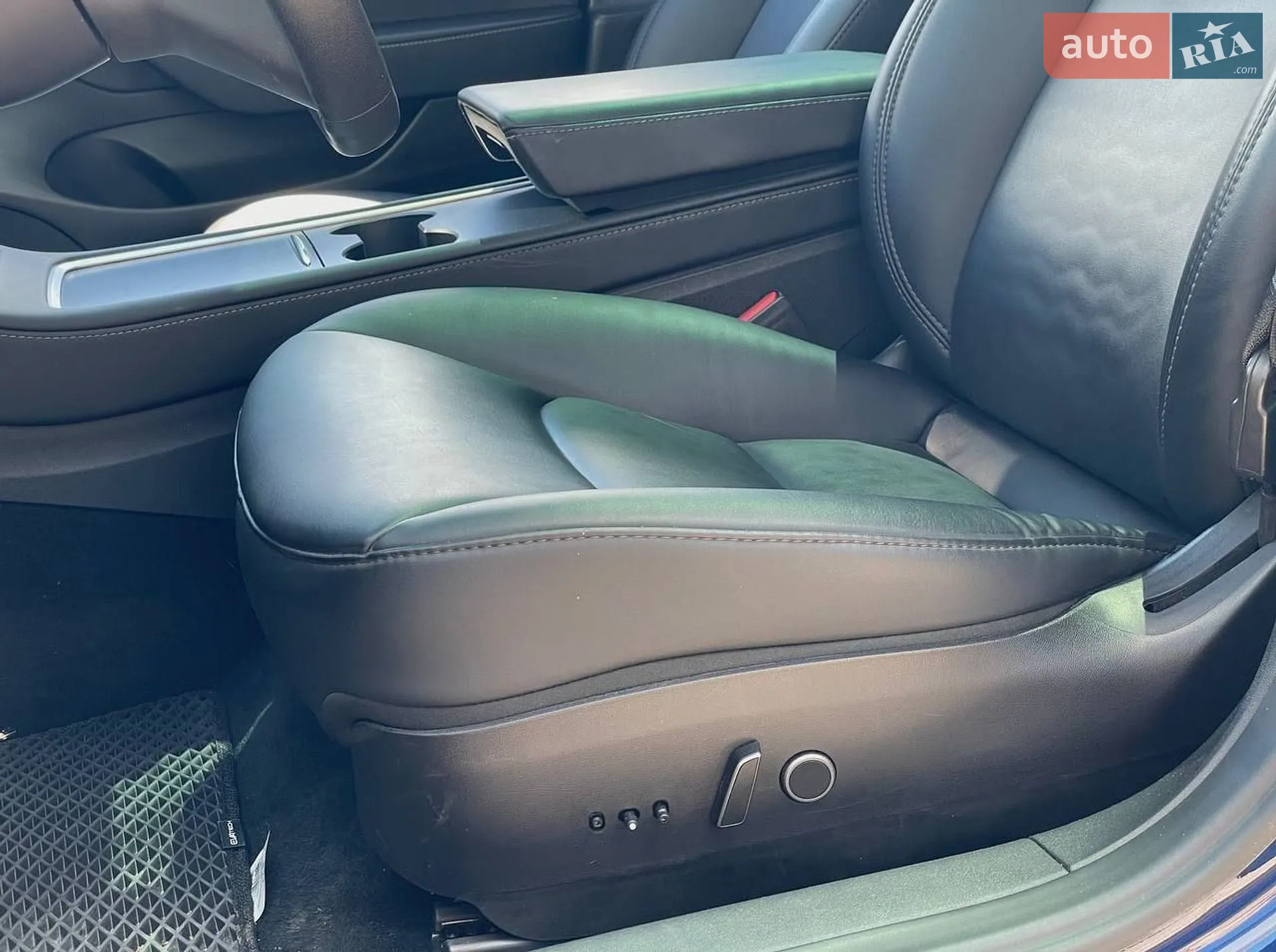 2022 Tesla Model 3 - мініатюра 24