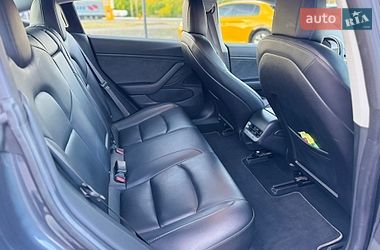 Седан Tesla Model 3 2018 в Луцке