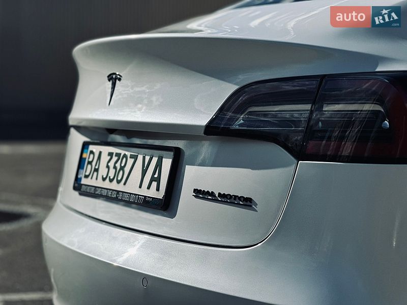 Седан Tesla Model 3 2020 в Кропивницком фото 3 Седан Tesla Model 3 2020 в Кропивницком