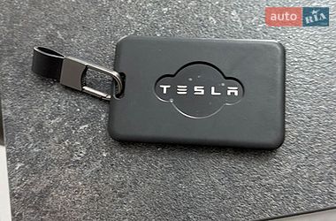 Седан Tesla Model 3 2023 в Сумах
