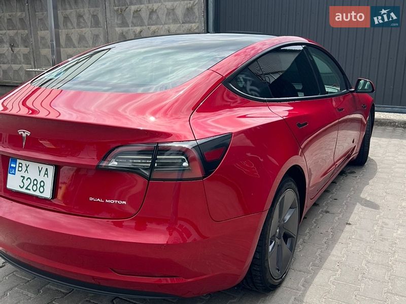 Седан Tesla Model 3 2022 в Хмельницькому