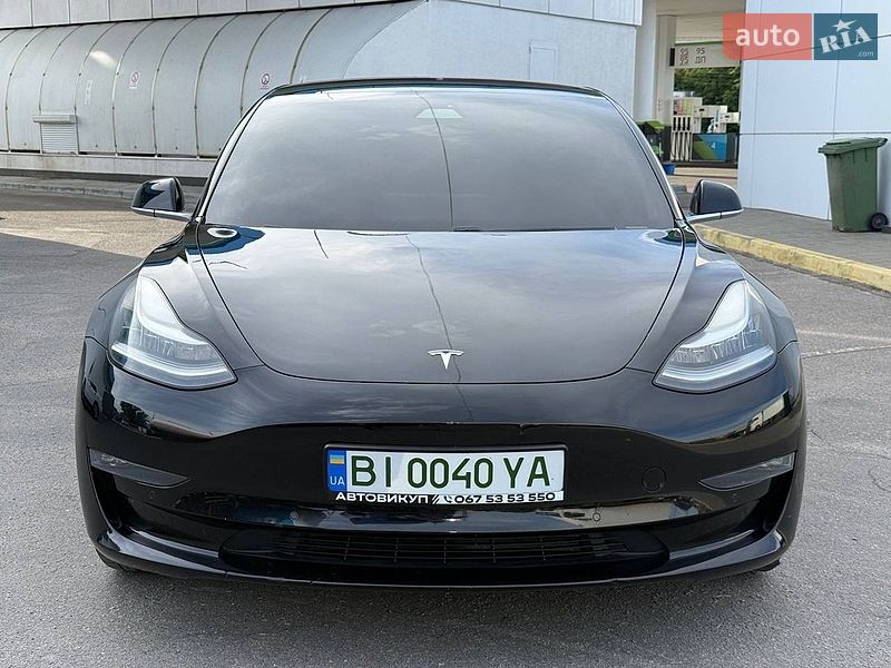 Седан Tesla Model 3 2018 в Кременчуге