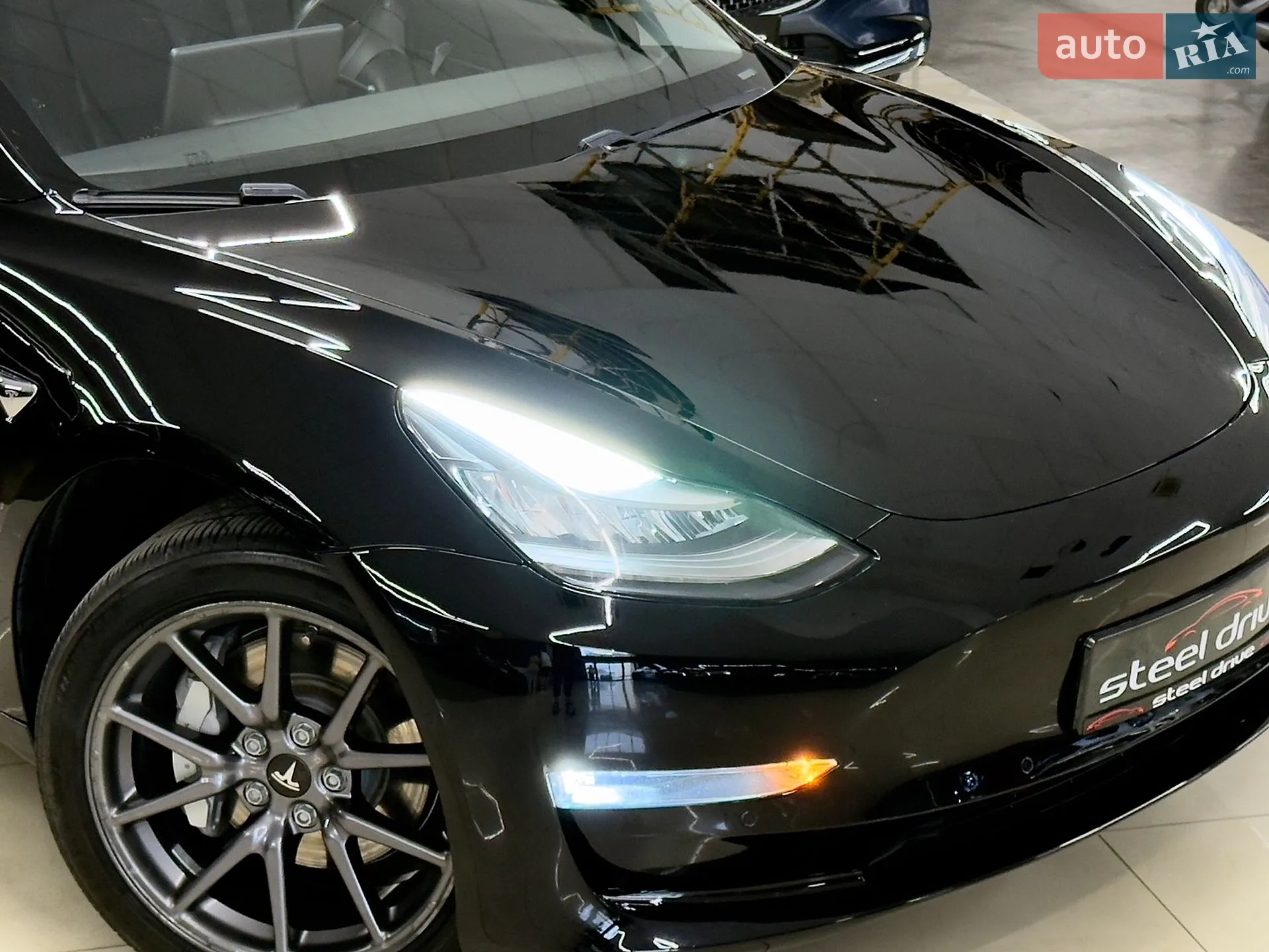 2019 Tesla Model 3 - мініатюра 4