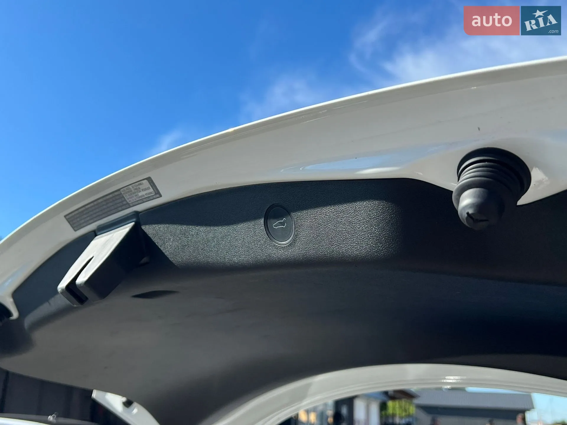 2021 Tesla Model 3 - мініатюра 16