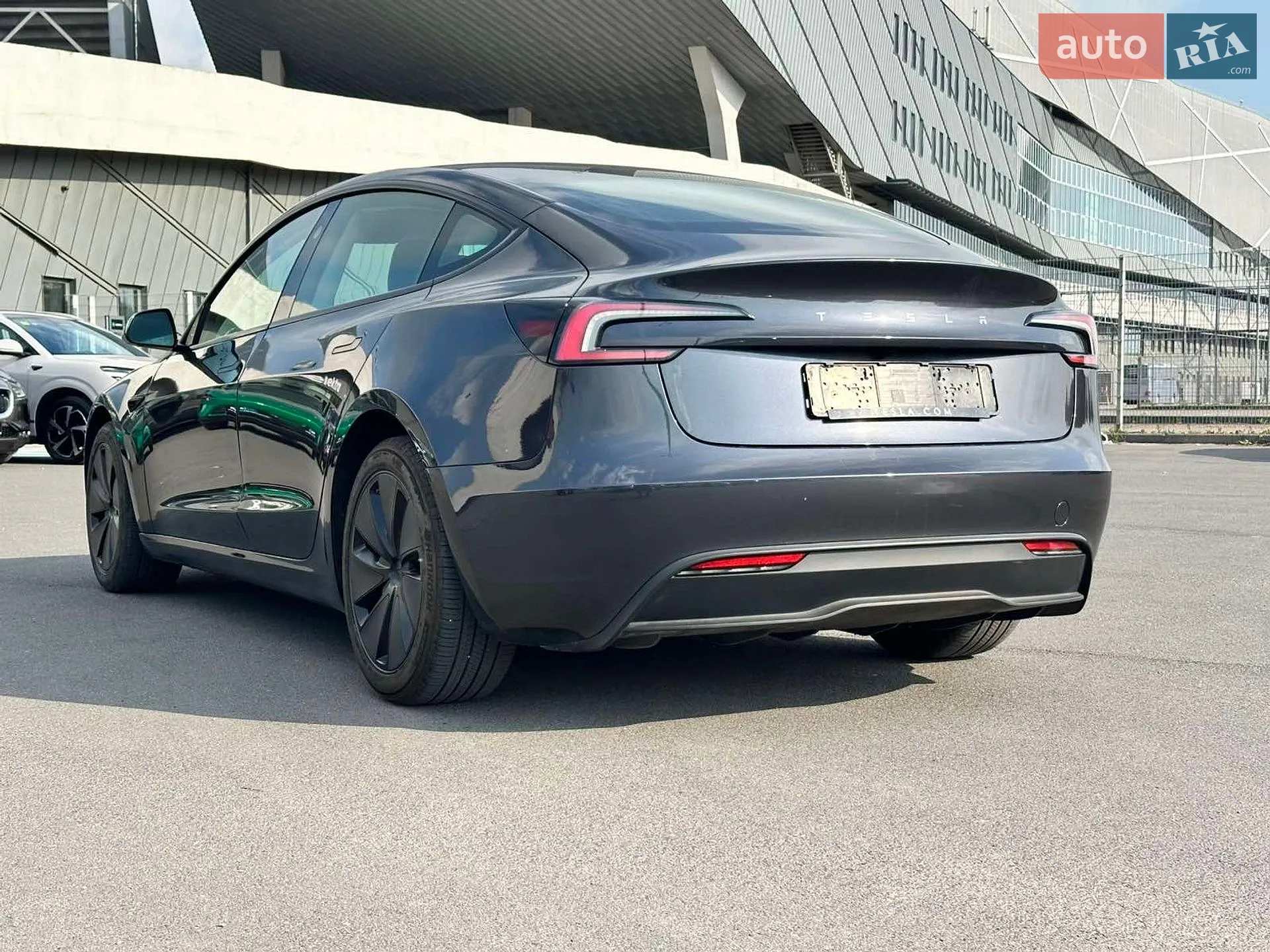 2024 Tesla Model 3 - мініатюра 8