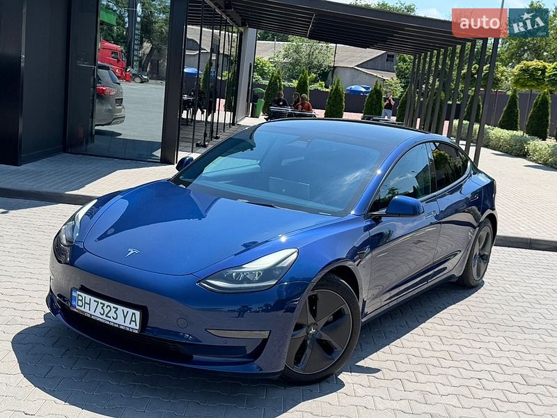 Седан Tesla Model 3 2021 в Одессе