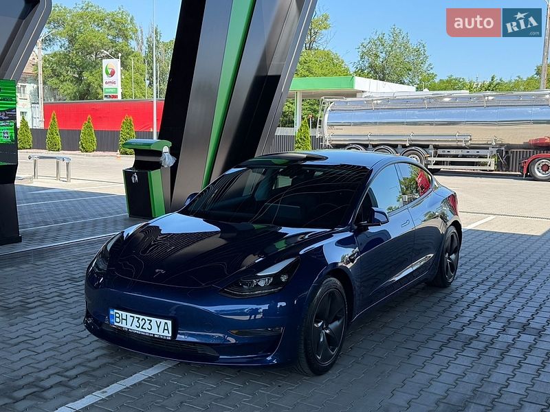 Седан Tesla Model 3 2021 в Одессе