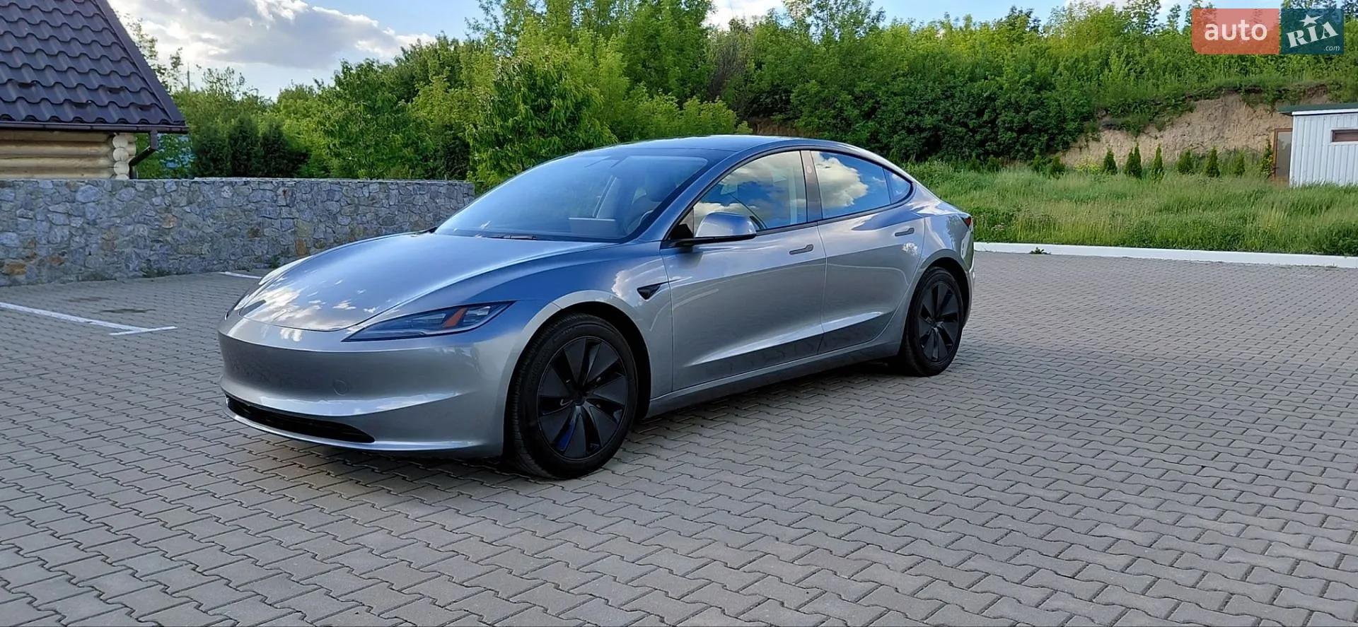 2025 Tesla Model 3 - мініатюра 6