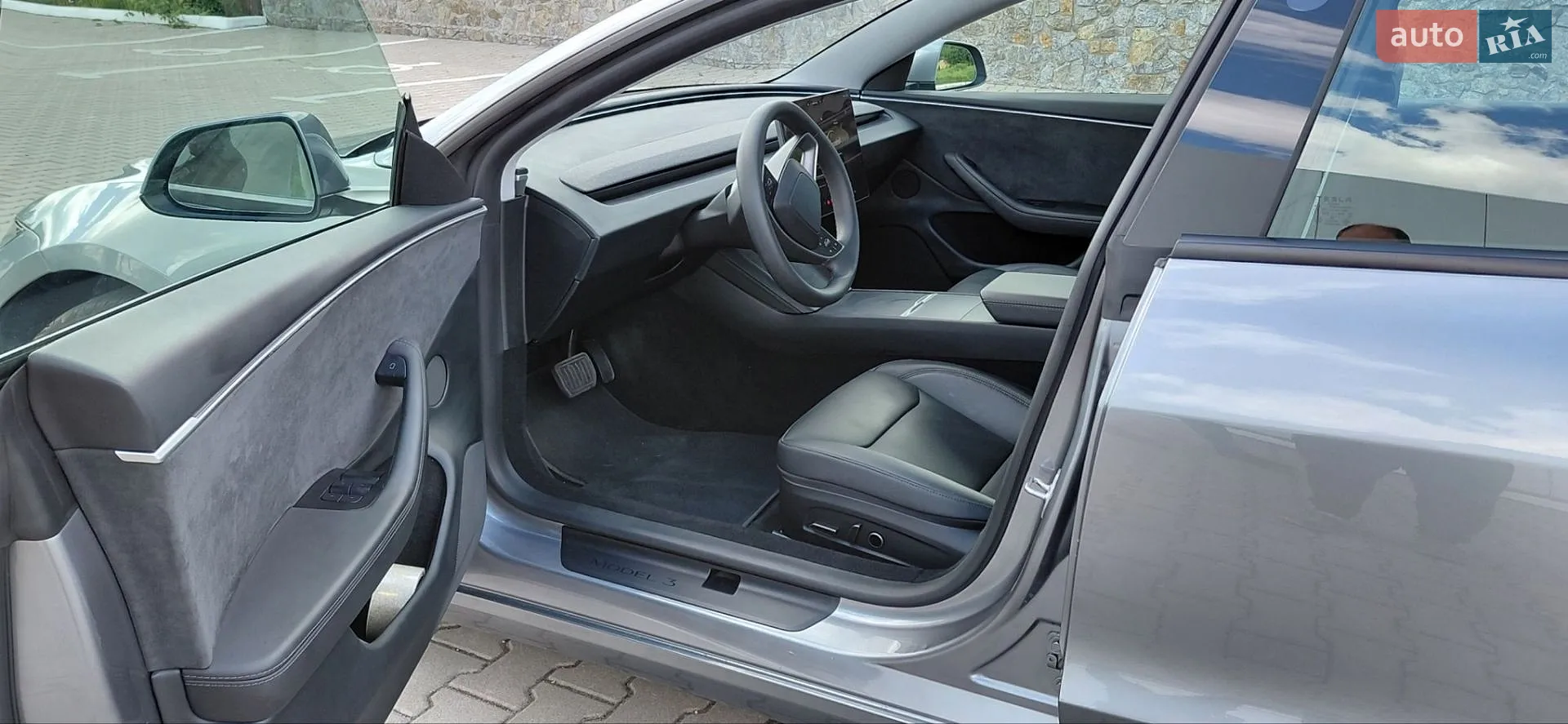2025 Tesla Model 3 - мініатюра 23