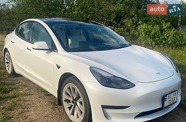 Седан Tesla Model 3 2022 в Кривому Розі