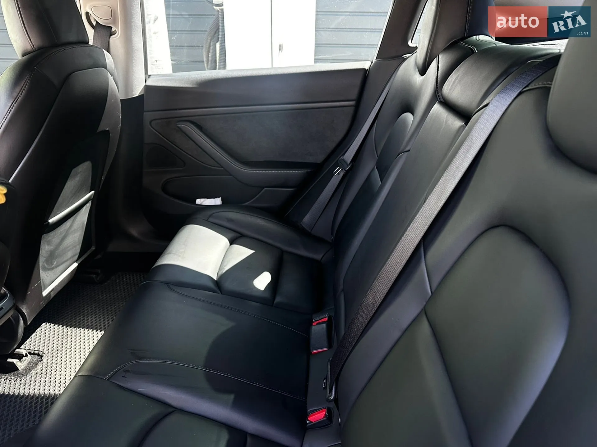 2019 Tesla Model 3 - мініатюра 9