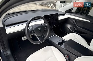 Седан Tesla Model 3 2021 в Дніпрі