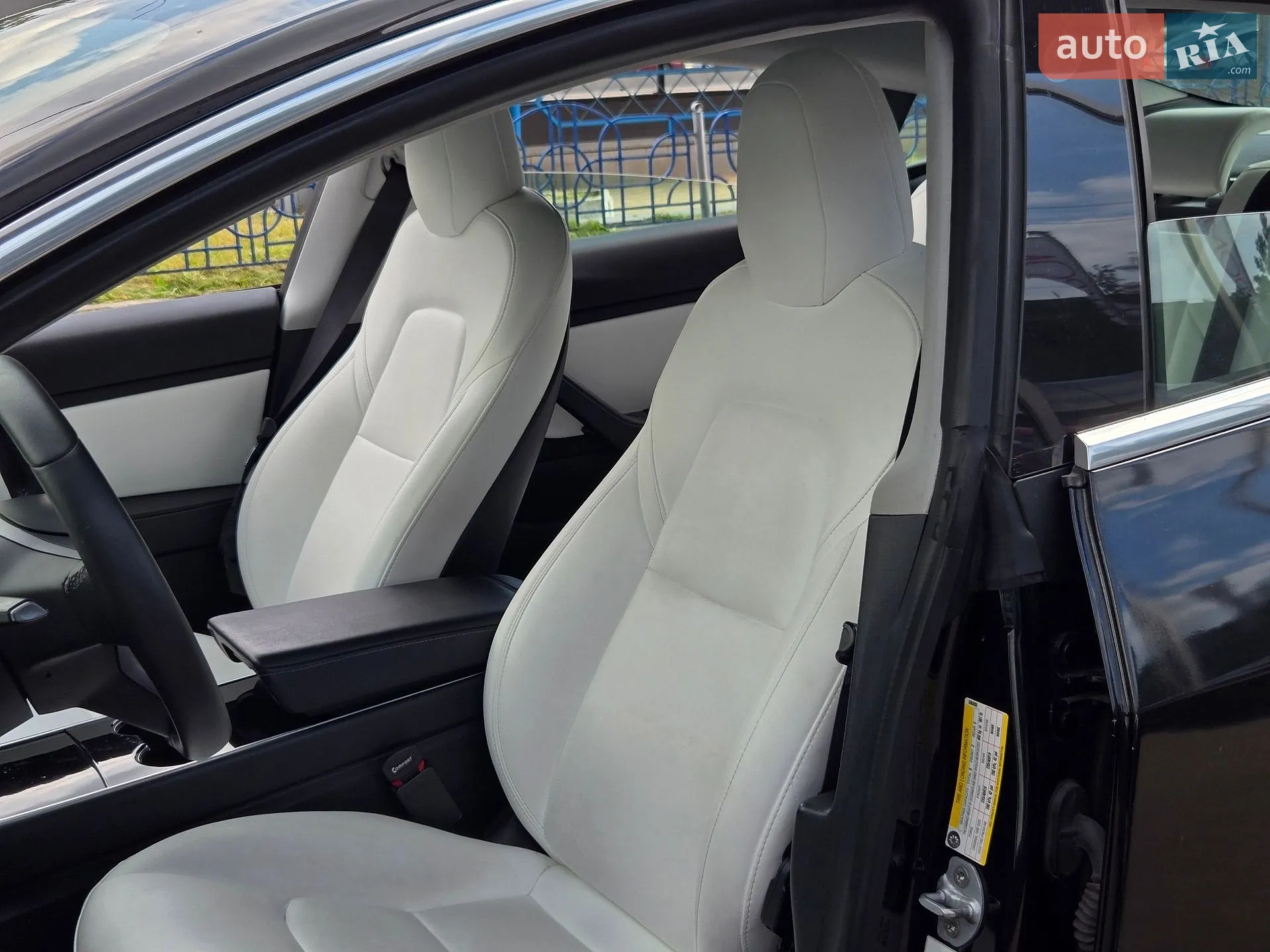 2019 Tesla Model 3 - мініатюра 24