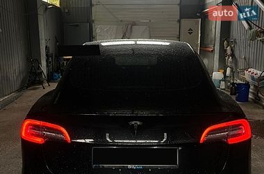 Седан Tesla Model 3 2018 в Києві
