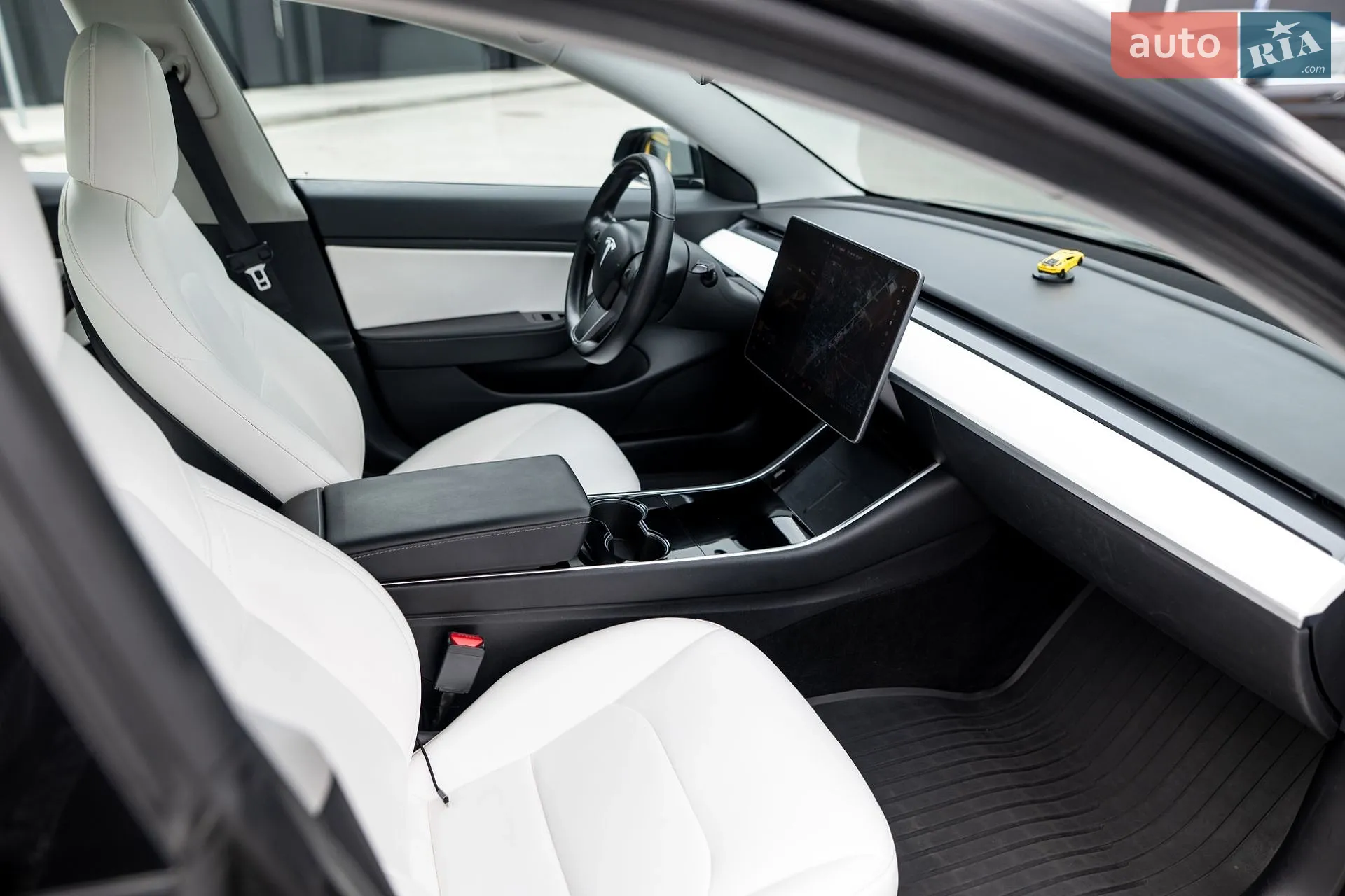 2018 Tesla Model 3 - мініатюра 26
