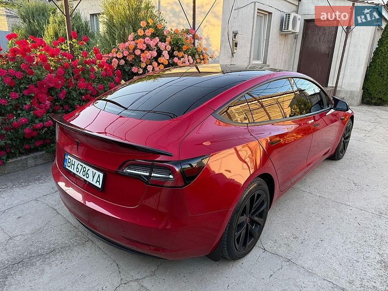Седан Tesla Model 3 2022 в Одесі
