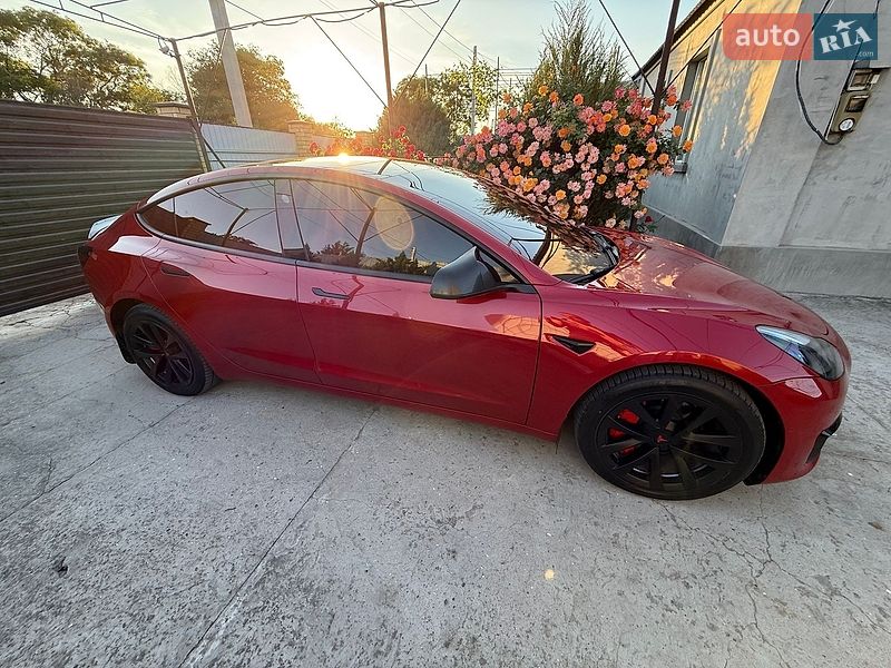 Седан Tesla Model 3 2022 в Одесі