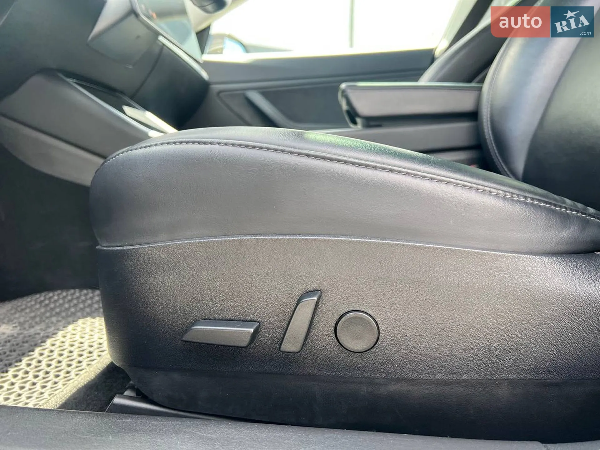 2018 Tesla Model 3 - мініатюра 21
