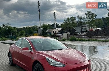 Седан Tesla Model 3 2018 в Киеве
