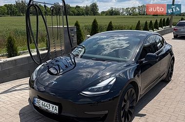 Седан Tesla Model 3 2021 в Дніпрі