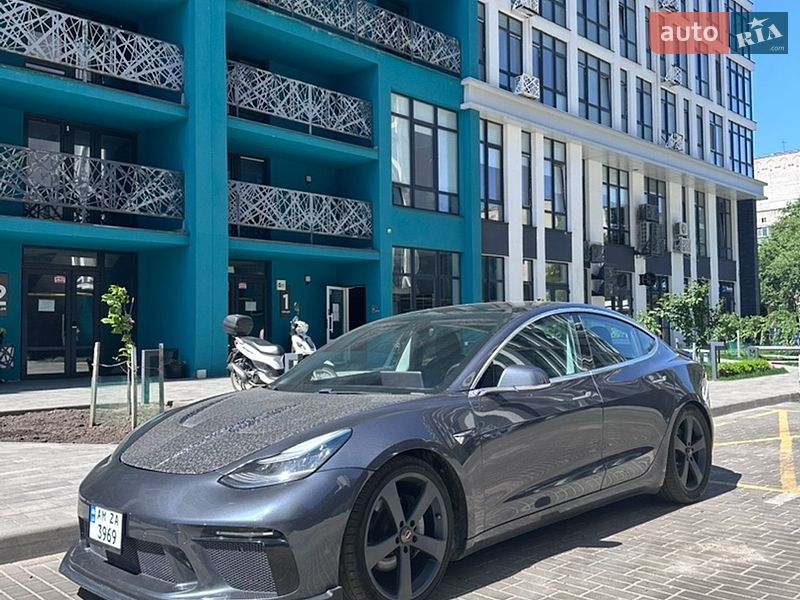 Седан Tesla Model 3 2019 в Житомирі фото 3 Седан Tesla Model 3 2019 в Житомирі