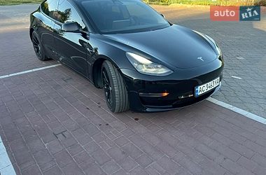 Седан Tesla Model 3 2021 в Луцьку