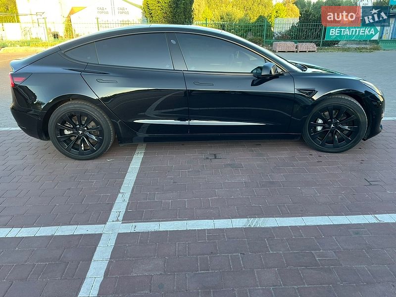 Седан Tesla Model 3 2021 в Луцьку