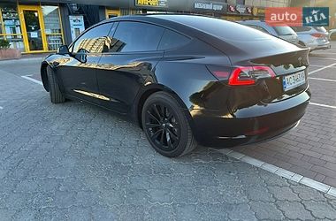 Седан Tesla Model 3 2021 в Луцьку