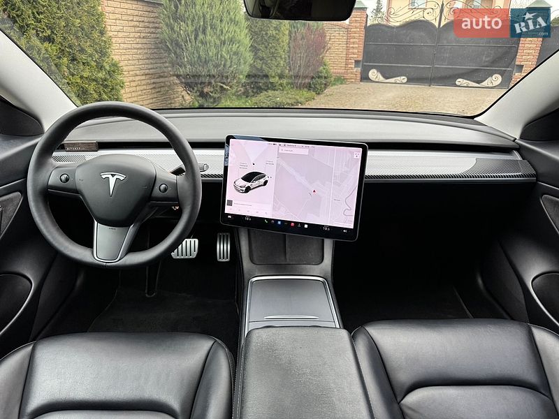 Седан Tesla Model 3 2021 в Луцьку