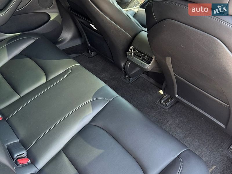 Седан Tesla Model 3 2021 в Кривому Розі фото 13 Седан Tesla Model 3 2021 в Кривому Розі