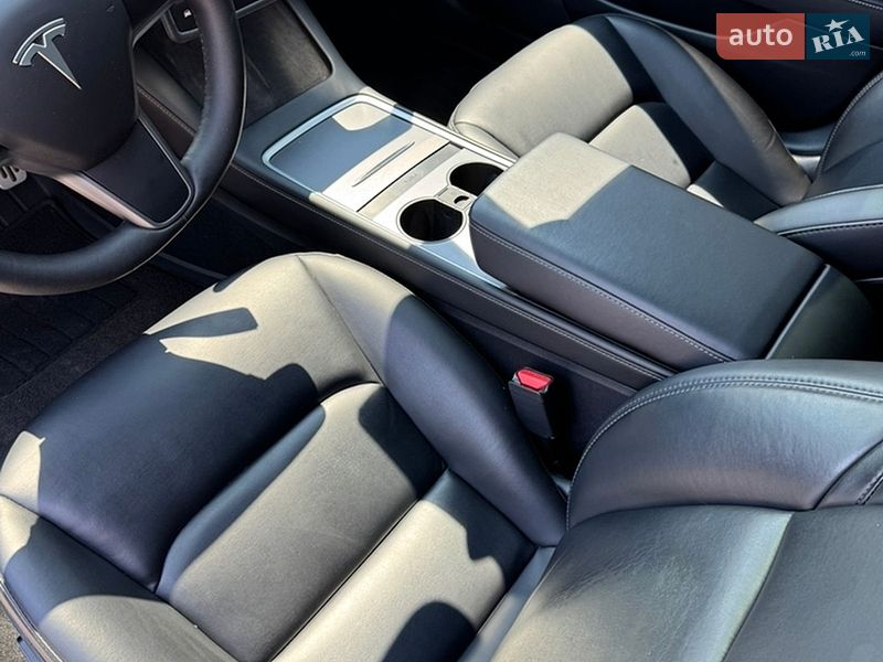 Седан Tesla Model 3 2021 в Кривому Розі фото 16 Седан Tesla Model 3 2021 в Кривому Розі