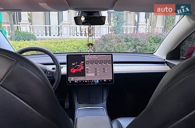 Седан Tesla Model 3 2020 в Виннице