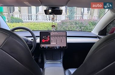 Седан Tesla Model 3 2020 в Виннице