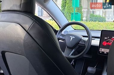 Седан Tesla Model 3 2020 в Виннице
