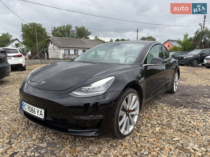 Tesla Model 3 2018